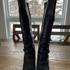 Elegant Black Knee-High Women's Boots